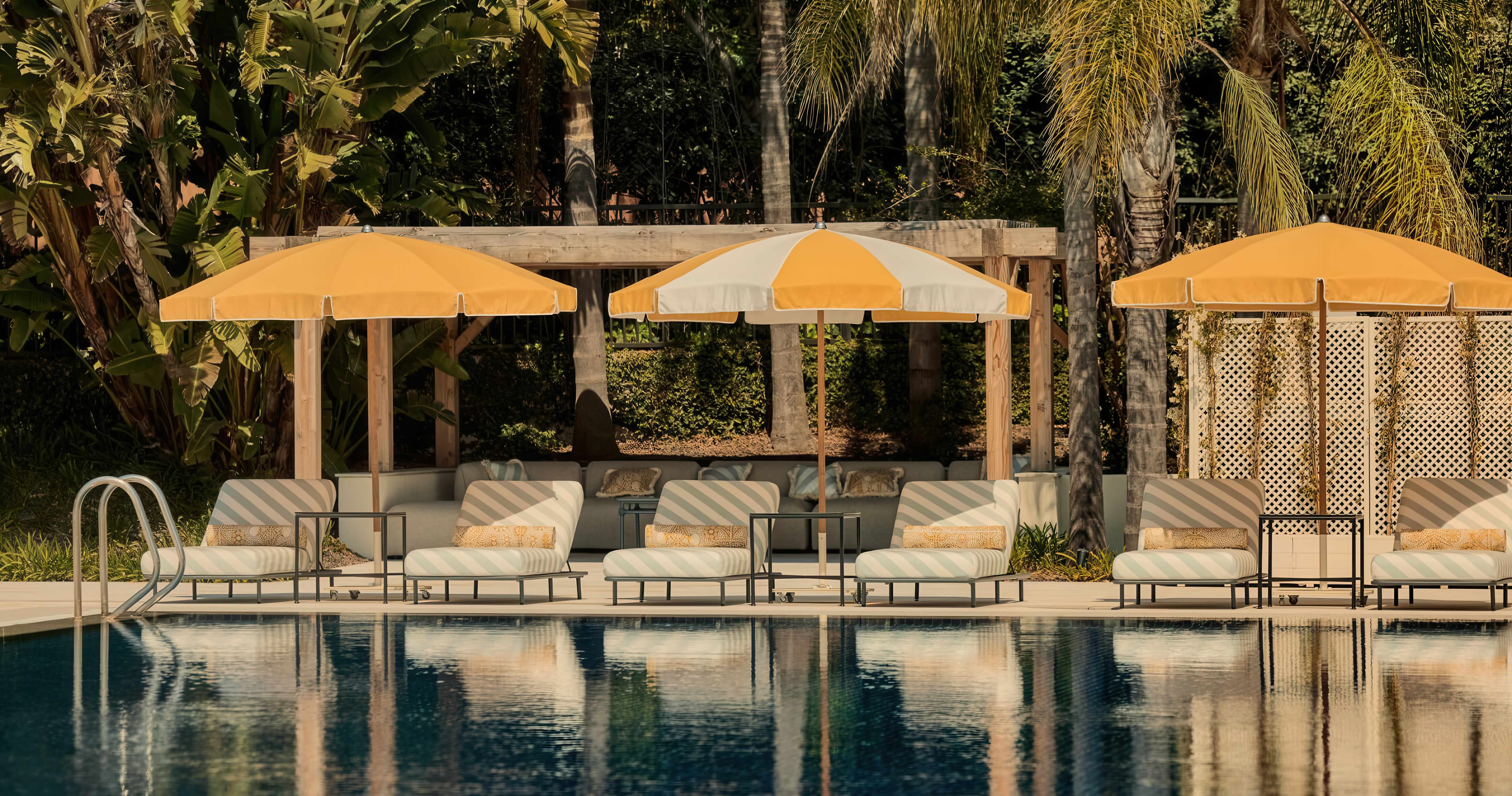 pool-lounge.jpeg
