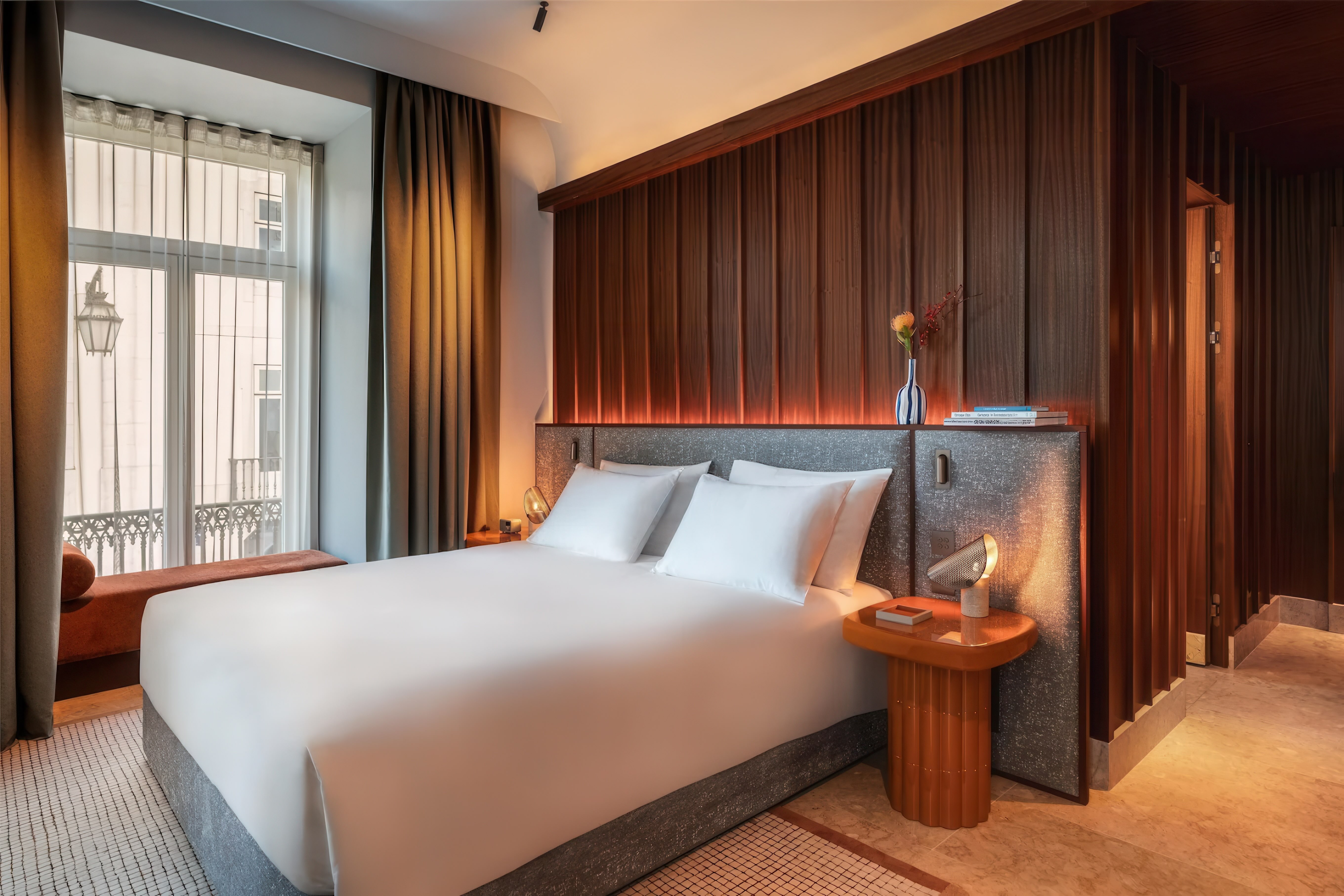 image of a Suite, image courtesy of Andaz Lisbon