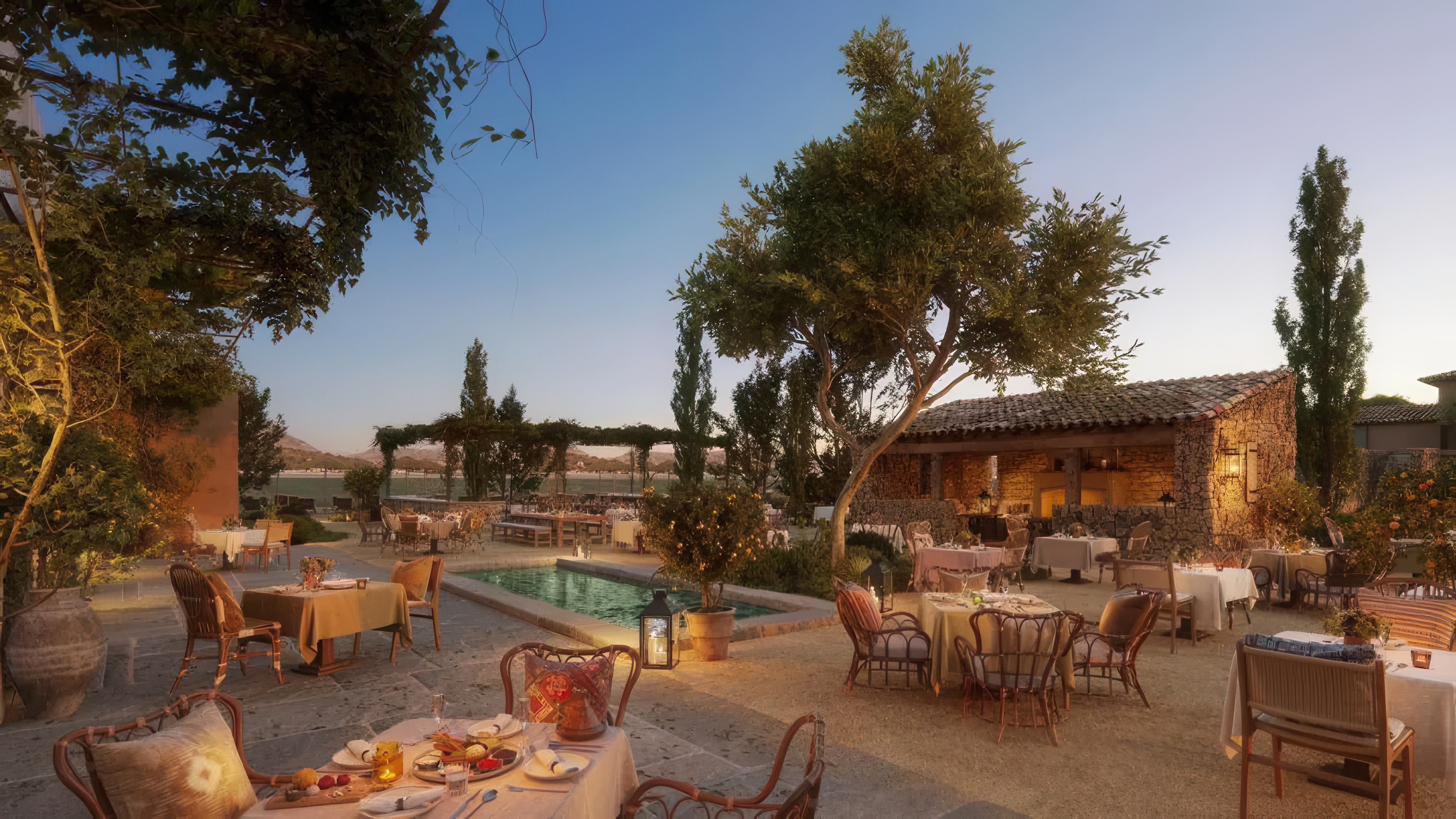 image of Nonna Bazzar Terrace, image courtesy of Zannier Île de Bendor