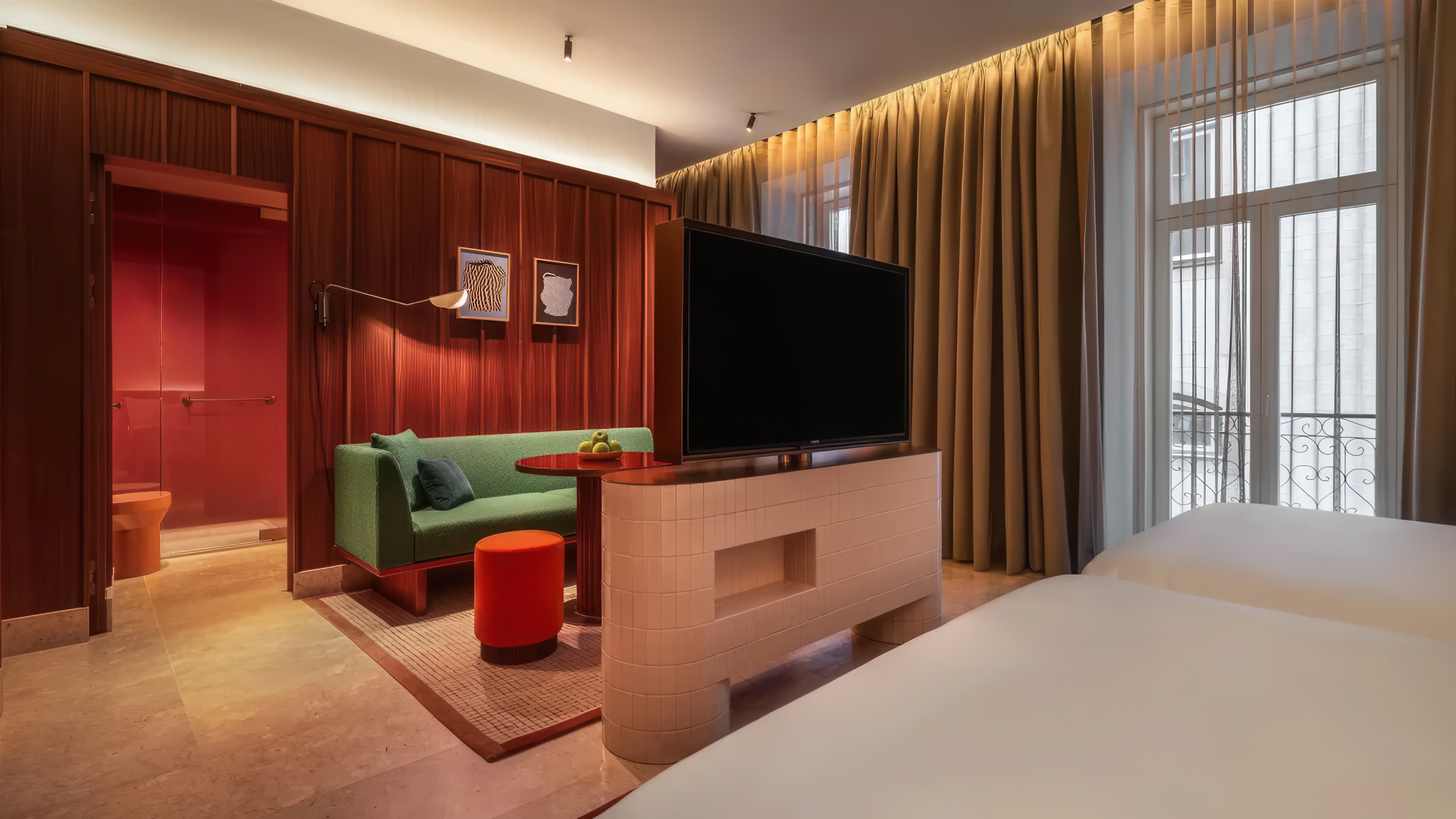 image of a Suite, image courtesy of Andaz Lisbon