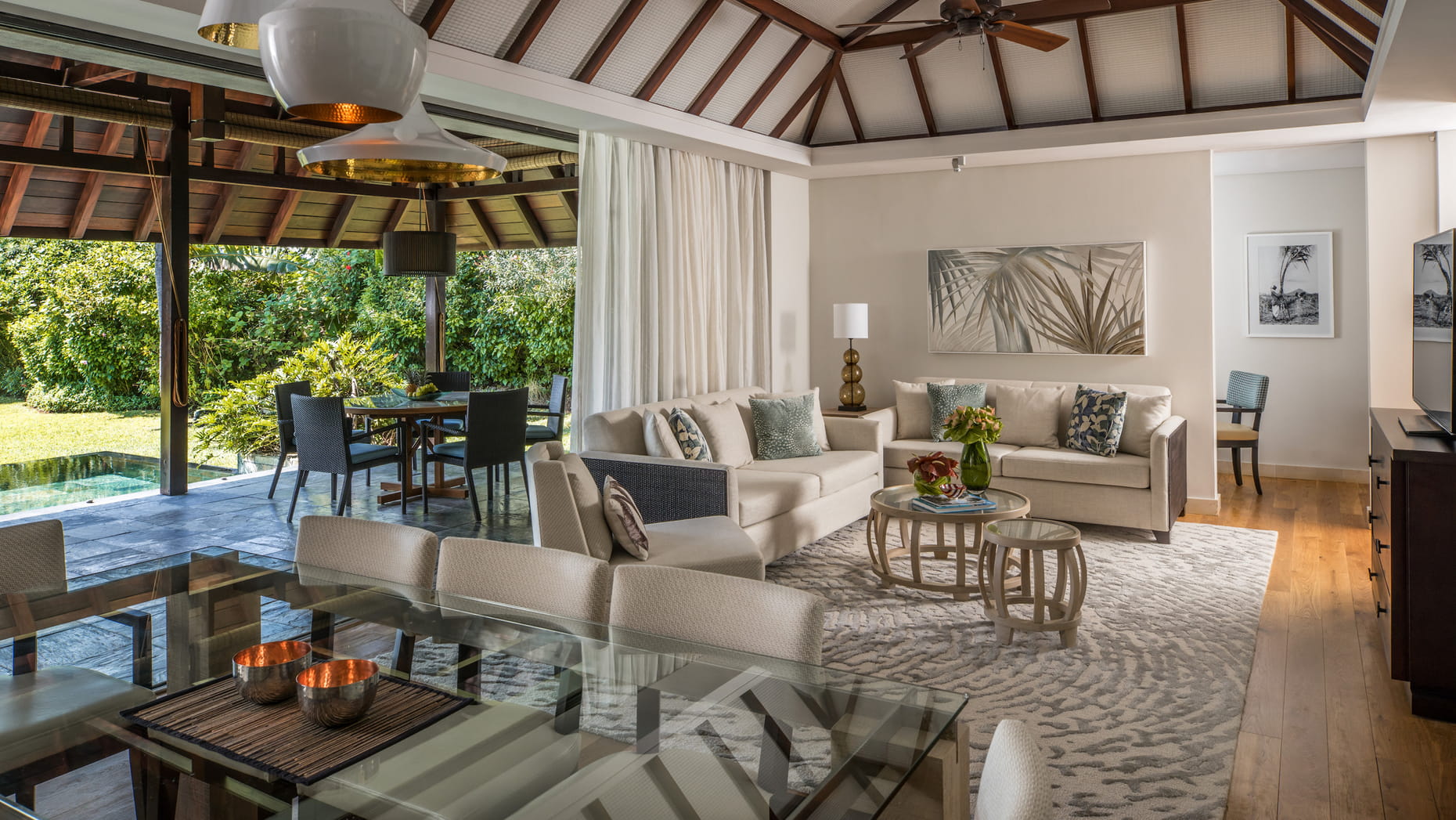 Image of a Villa Interior, image courtesy of Four Seasons Resort Mauritius at Anahita