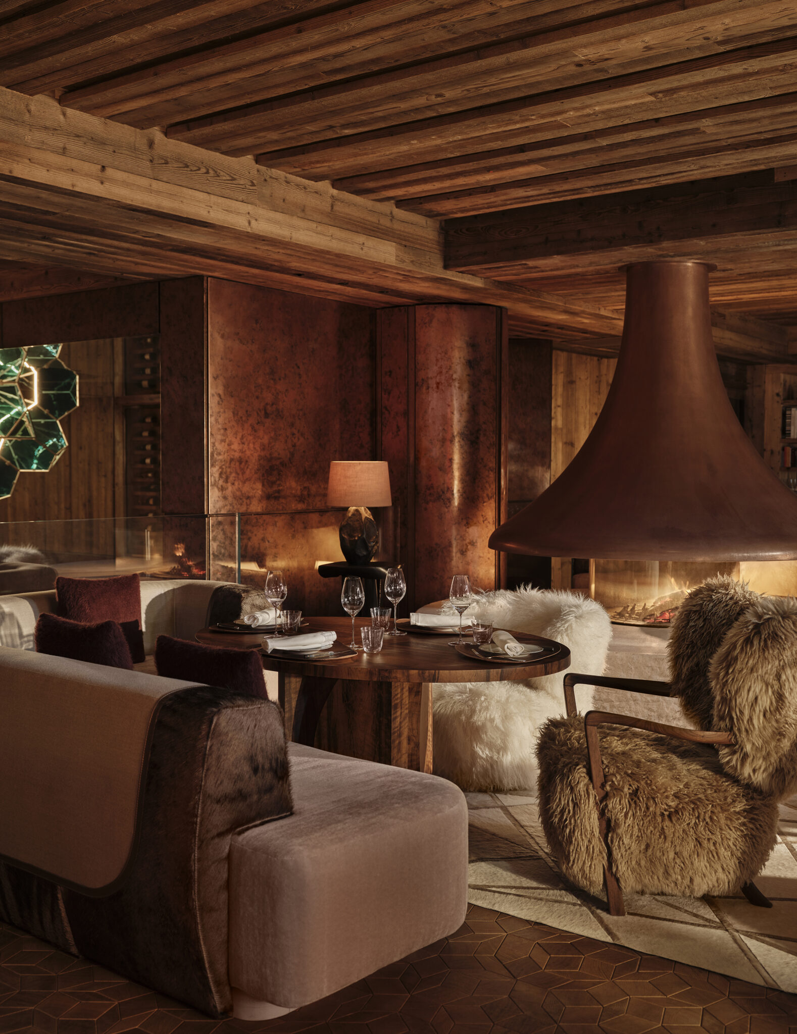 image of dining venue, SALTO Lounge, image courtesy of Rosewood Courchevel Le Jardin Alpin