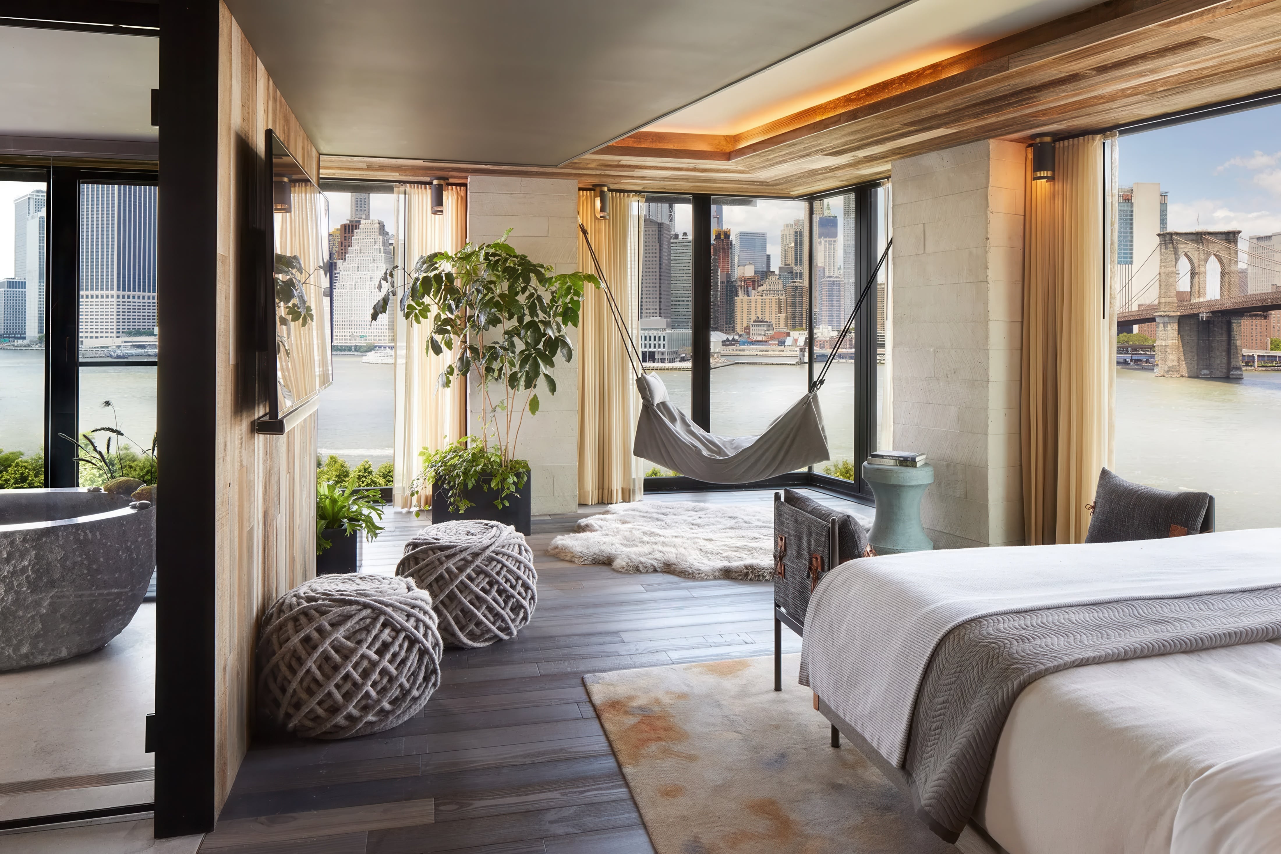 One Michelin Key property 1 Hotel Brooklyn Bridge