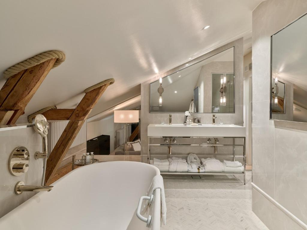 Image of an Attic-level Duplex Suite courtesy of Waldorf Astoria Helsinki