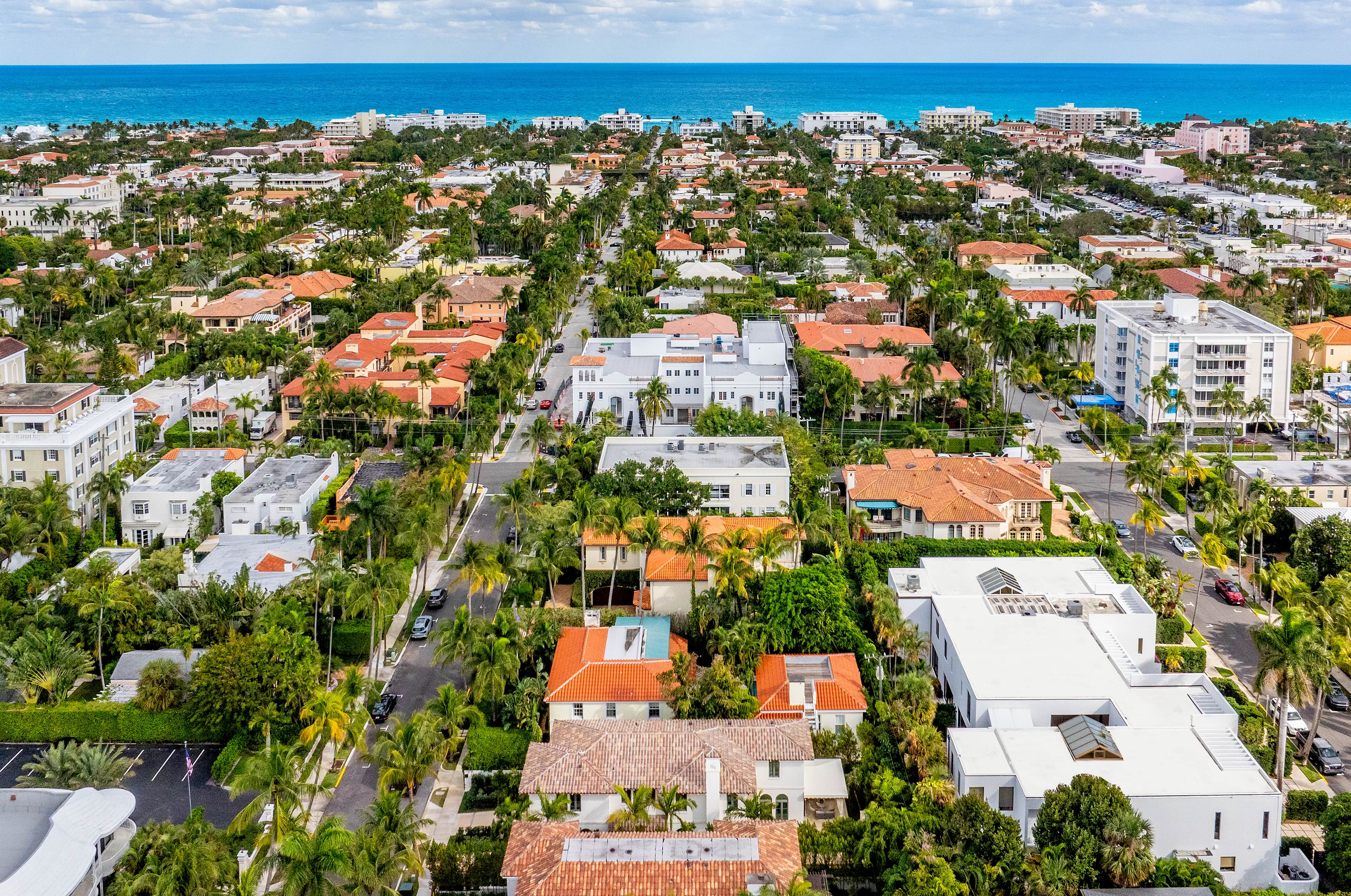 This real estate agent is dominating Palm Beach’s ‘Presidential Security Zone’— as NYC buyers flood Florida again after the Mayoral Primary