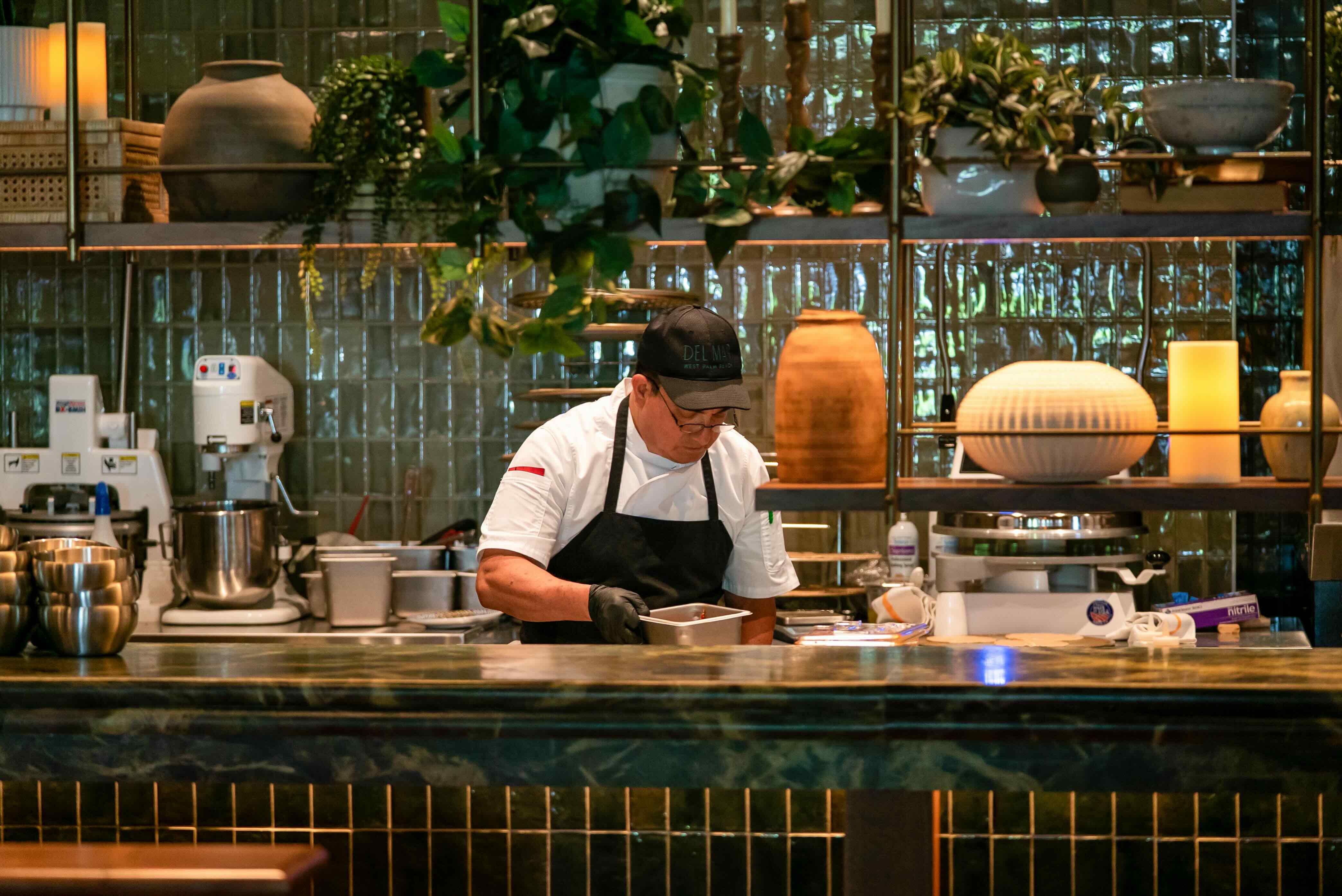 Cameron Mitchell’s Del Mar debuts in the Nora District