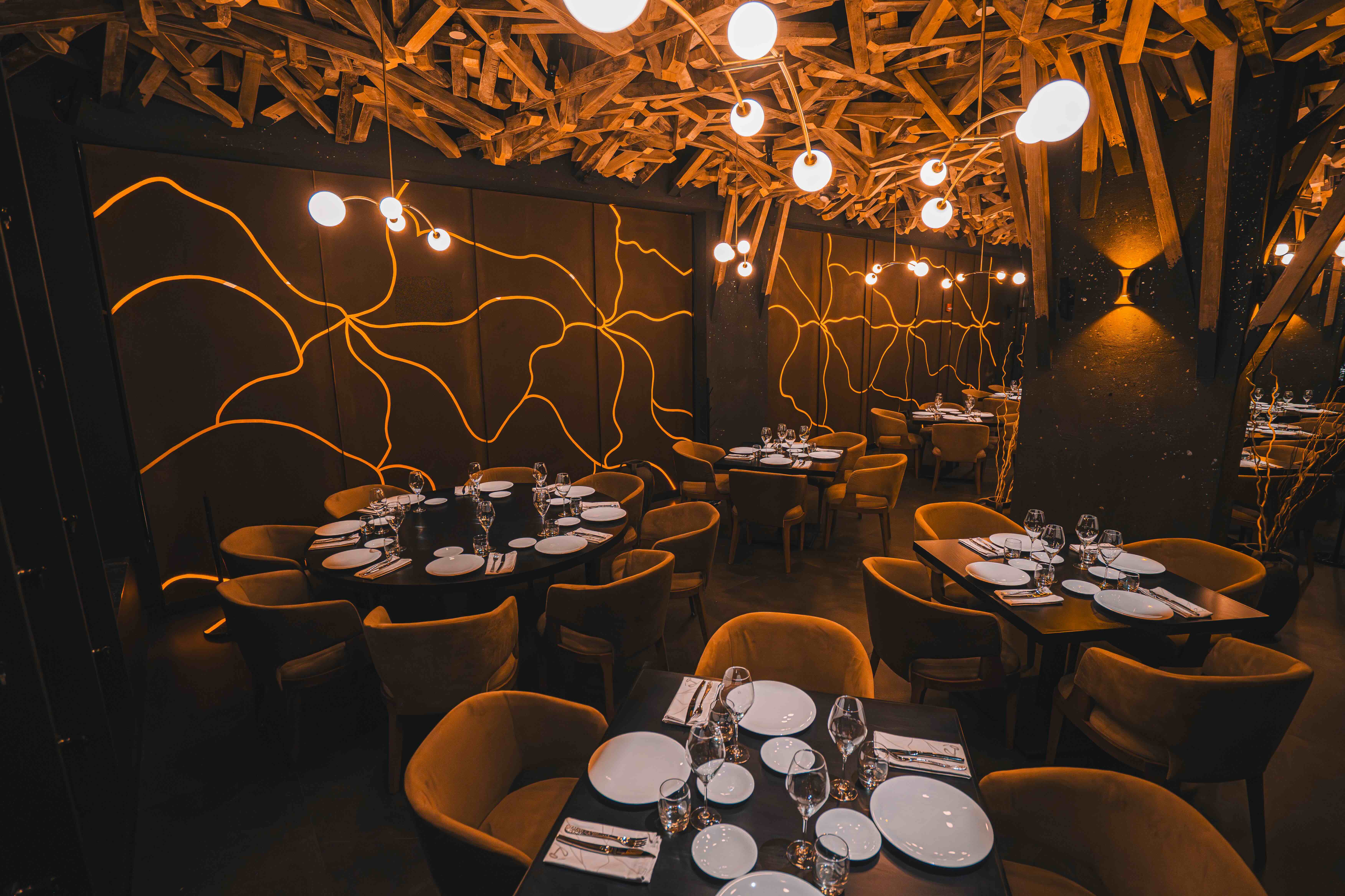 ViCa Hospitality Group makes its U.S. debut with Rò Steakhouse