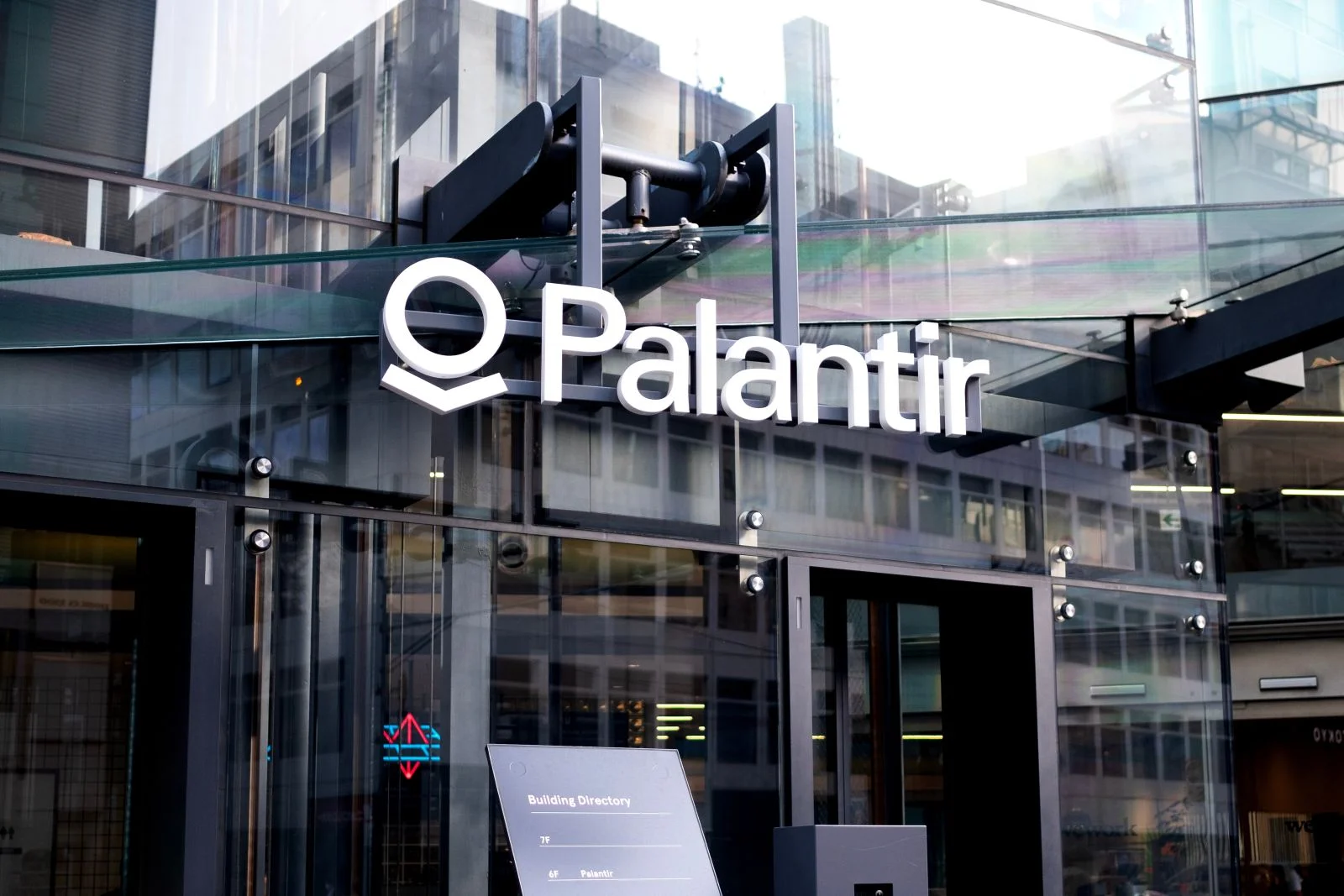 Palantir Technologies moves its headquarters from Denver to Miami