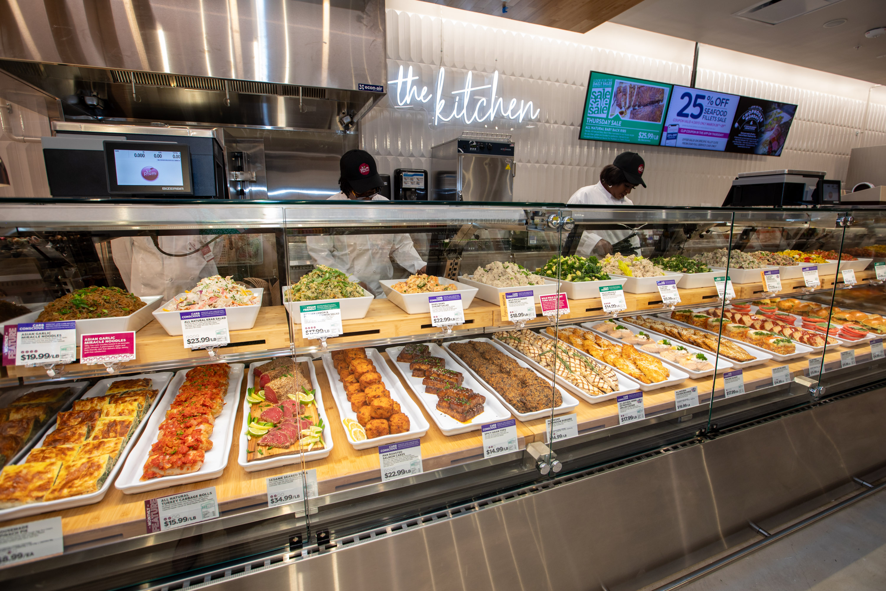 Plum Market, a chef-driven, organic grocer, opens in Palm Beach Gardens