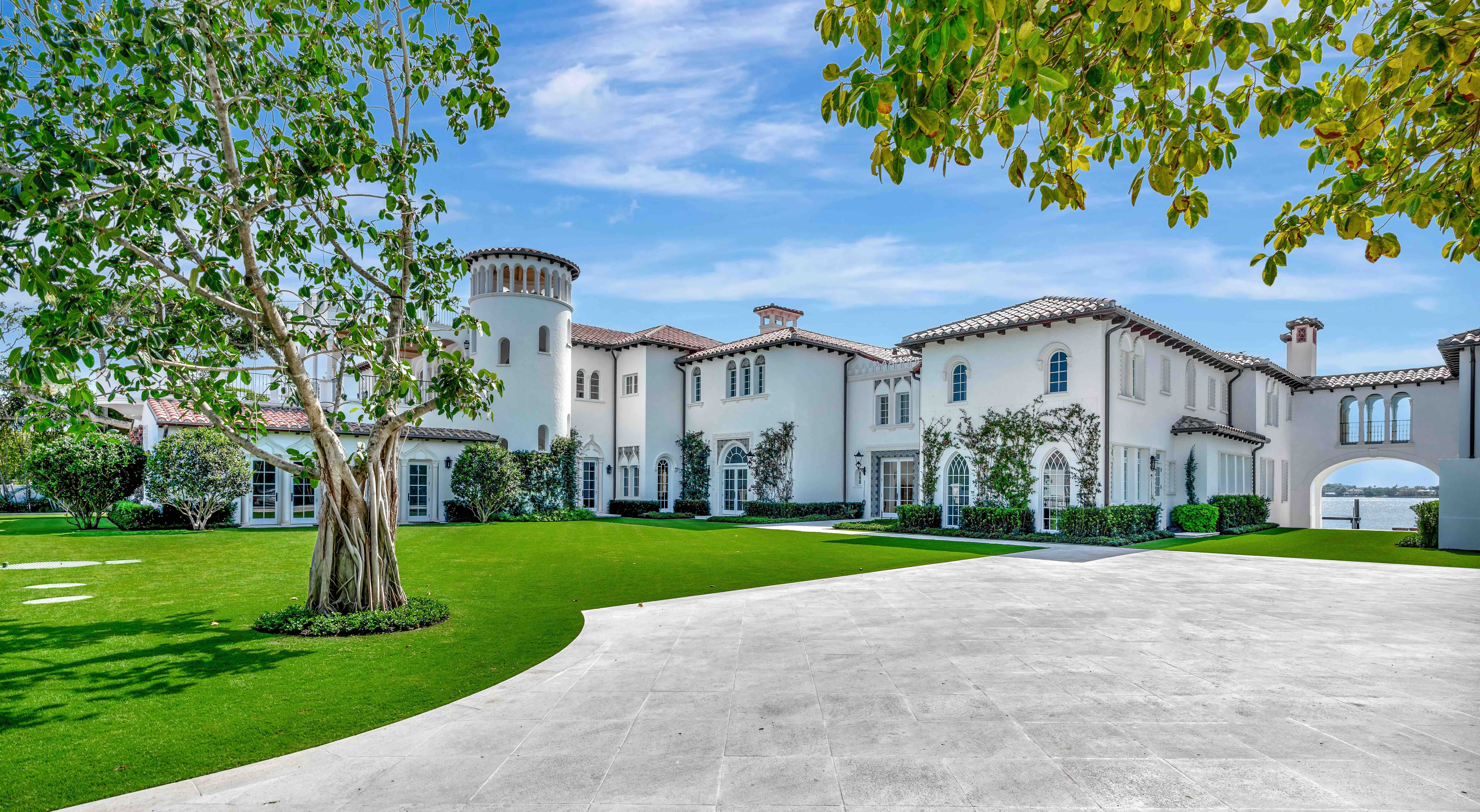 One of America's most iconic estates hits the market in Palm Beach 