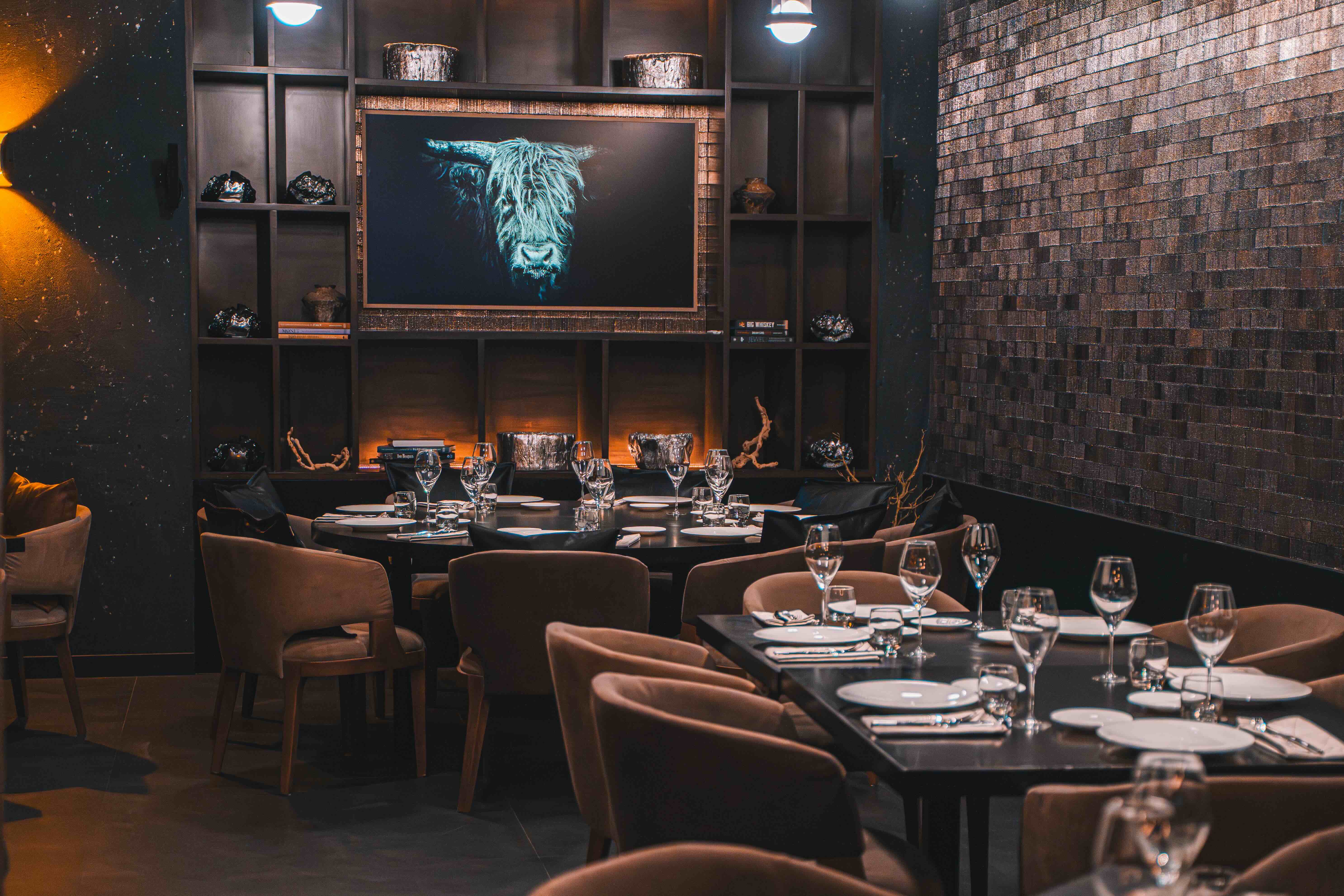 ViCa Hospitality Group makes its U.S. debut with Rò Steakhouse