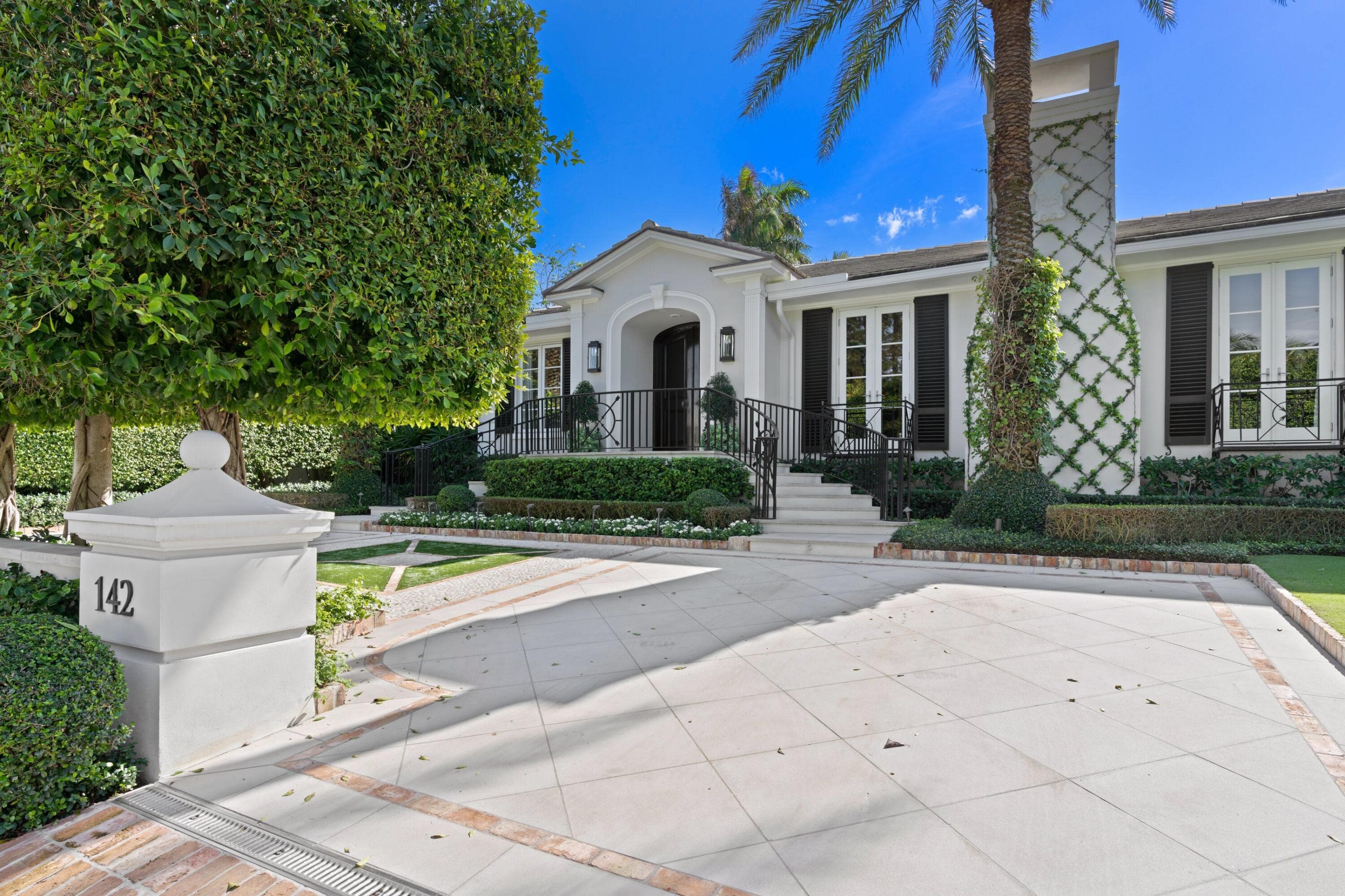 This real estate agent is dominating Palm Beach’s ‘Presidential Security Zone’— as NYC buyers flood Florida again after the Mayoral Primary