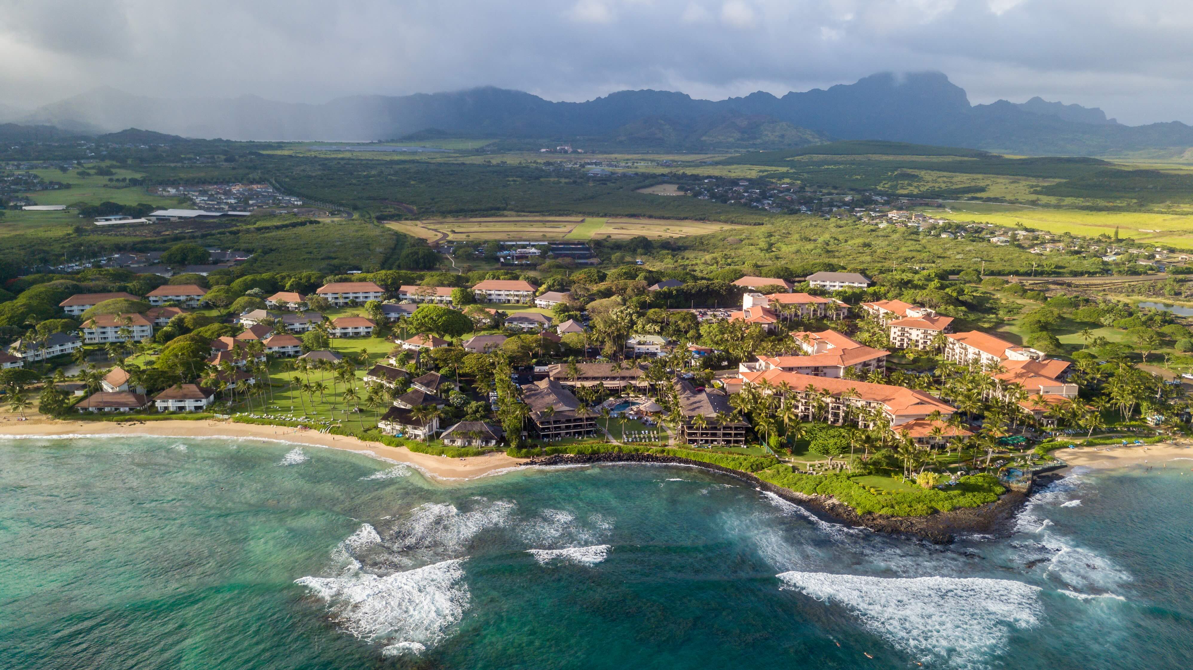 Image: Ko'a Kea Resort on Po'ipu Beach