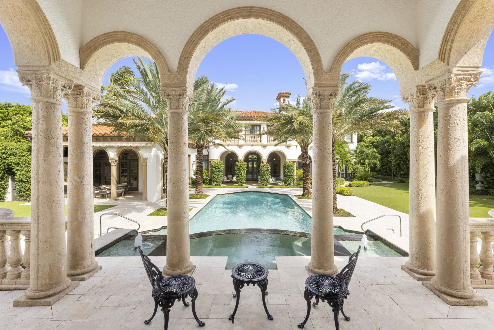This real estate agent is dominating Palm Beach’s ‘Presidential Security Zone’— as NYC buyers flood Florida again after the Mayoral Primary