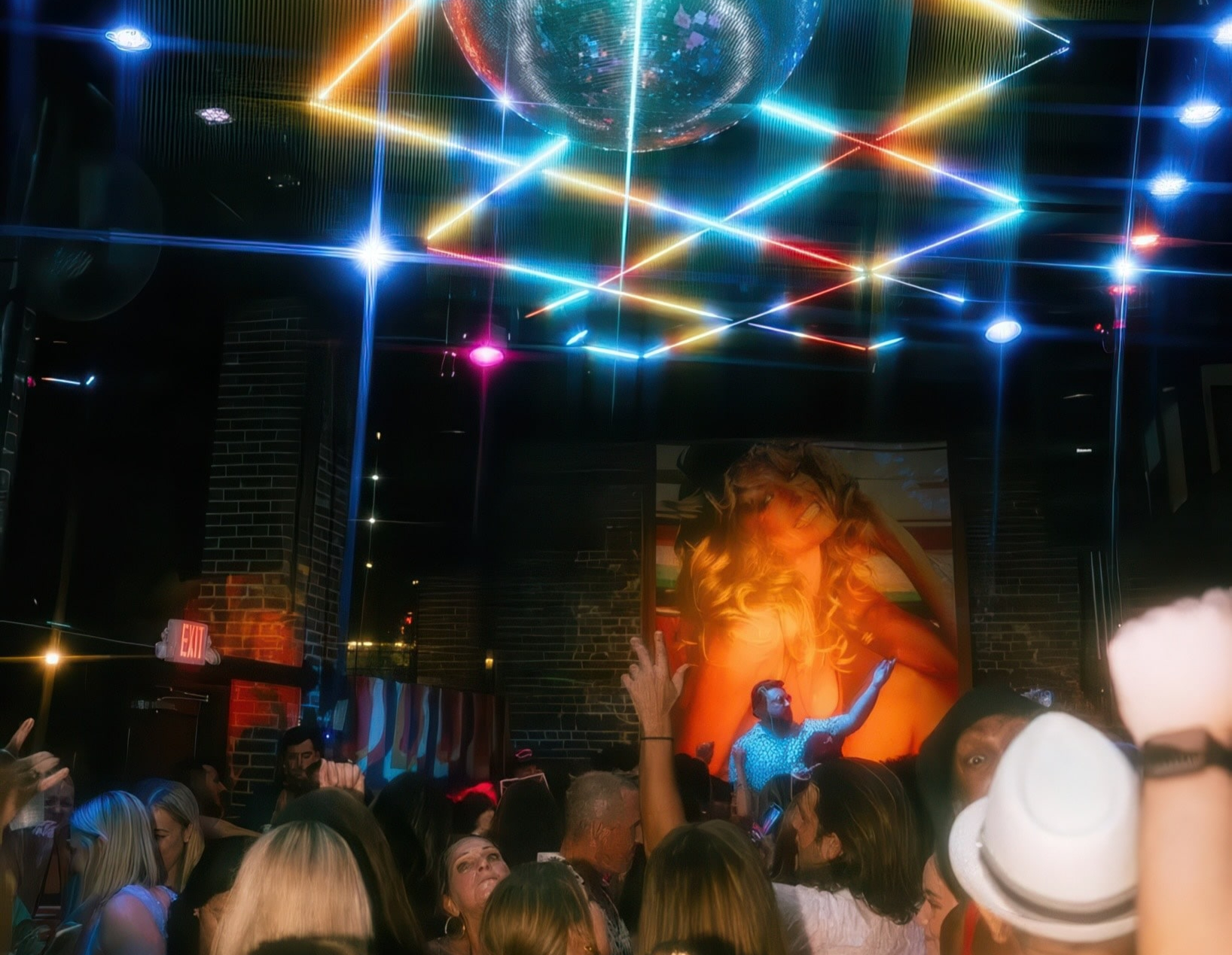 Good Night John Boy, a 1970s-themed nightclub, debuts in Delray Beach